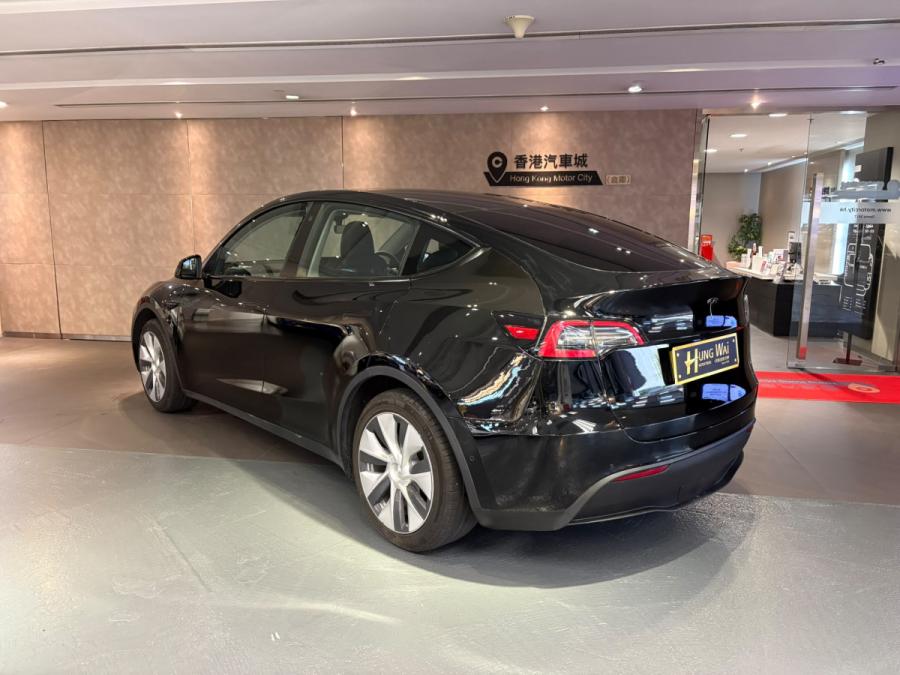 Model Y RWD - Image 2